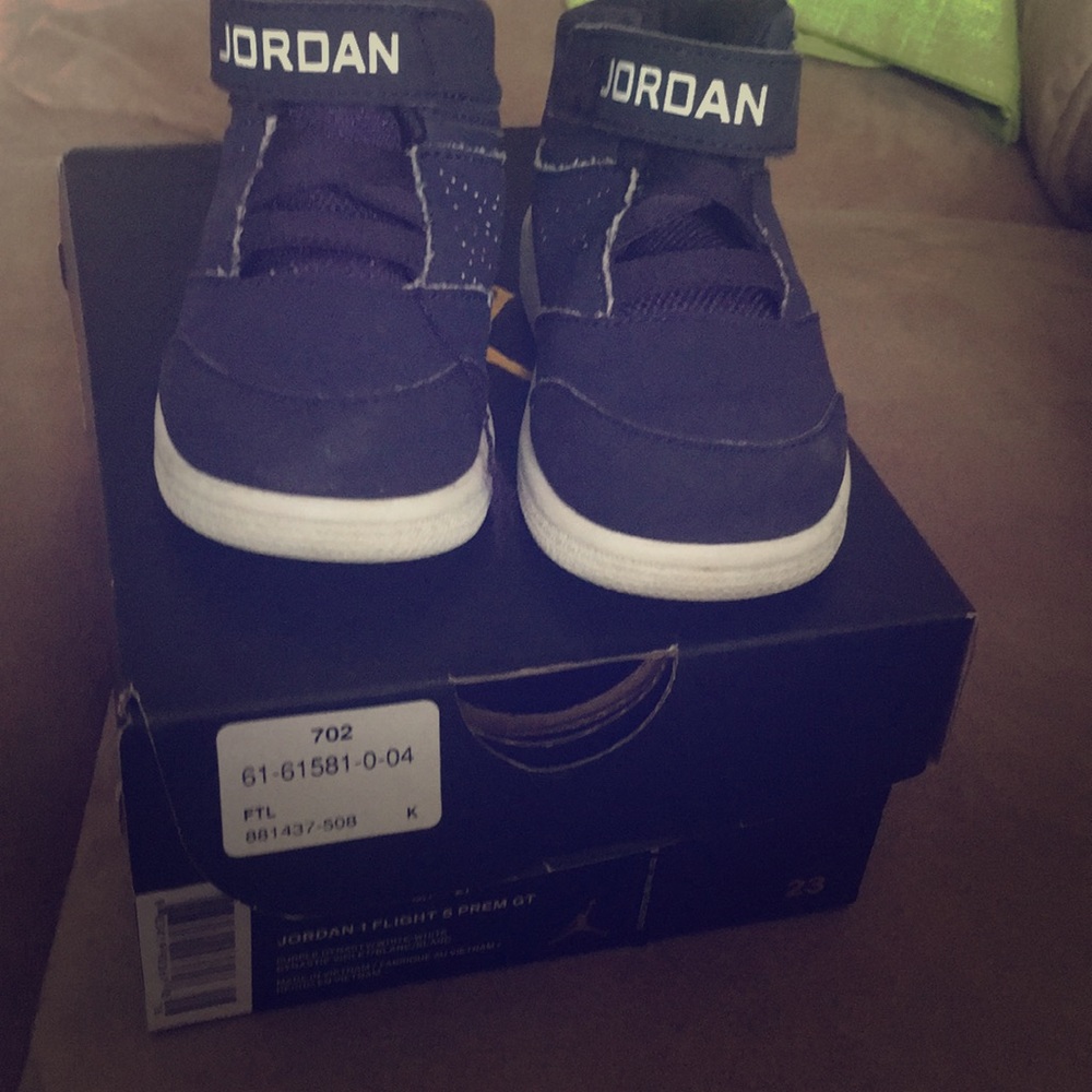 Toddler shoes